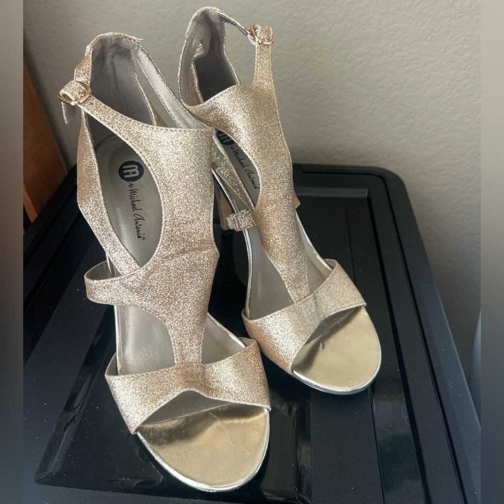 Michael Antonio Glittering Gold Heels
